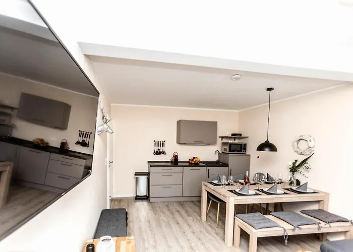 Smart Haus Jade 201 *